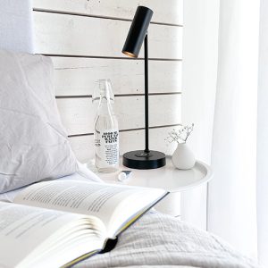 Bordslampa  TABELA med Usb  Svart  med laddplatta  Aneta